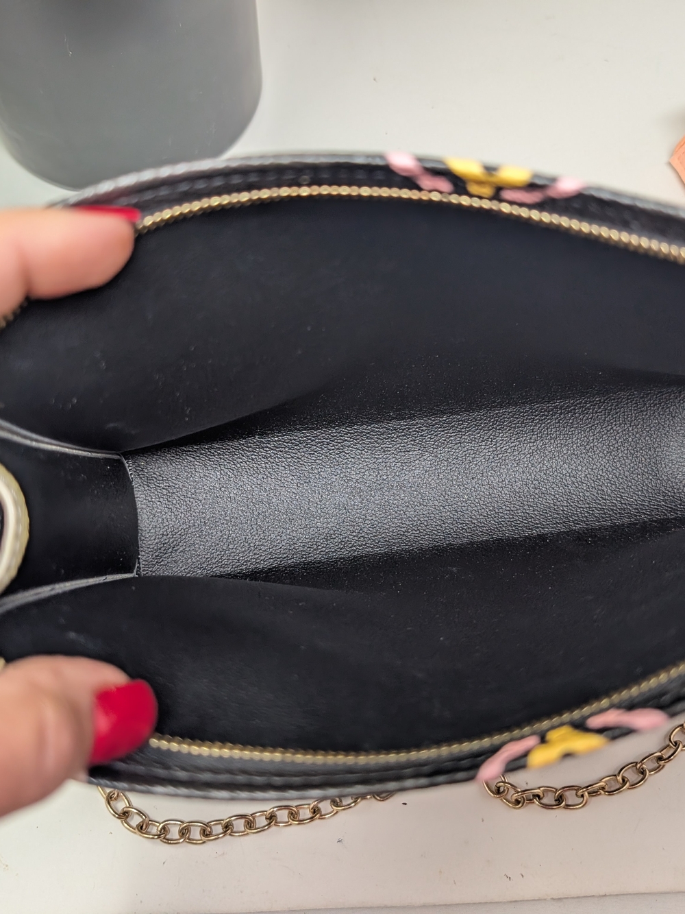 Louis Vuitton LIMITED WILD AT HEART‎ TOILETRY 26, with Conversion Crossbody - Picture 9 of 14